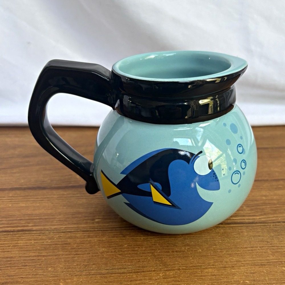 Disney Store Finding Nemo Dory Blue Fish Ceramic Mug Cup Made in Thailand